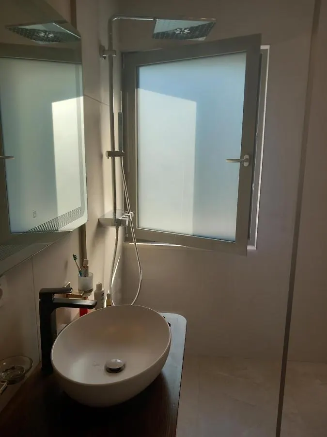Wonderful Villa With Private Pool And Sauna Tirana