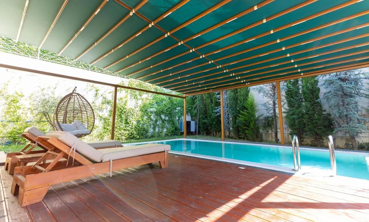 Wonderful Villa With Private Pool And Sauna Tirana Albanie